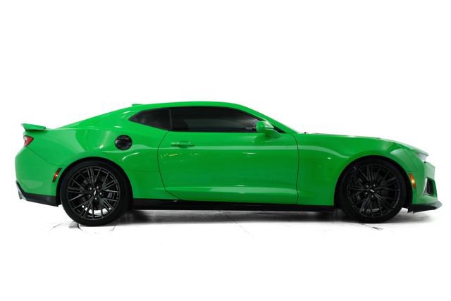Used 2017 Chevrolet Camaro ZL1 RWD image 5