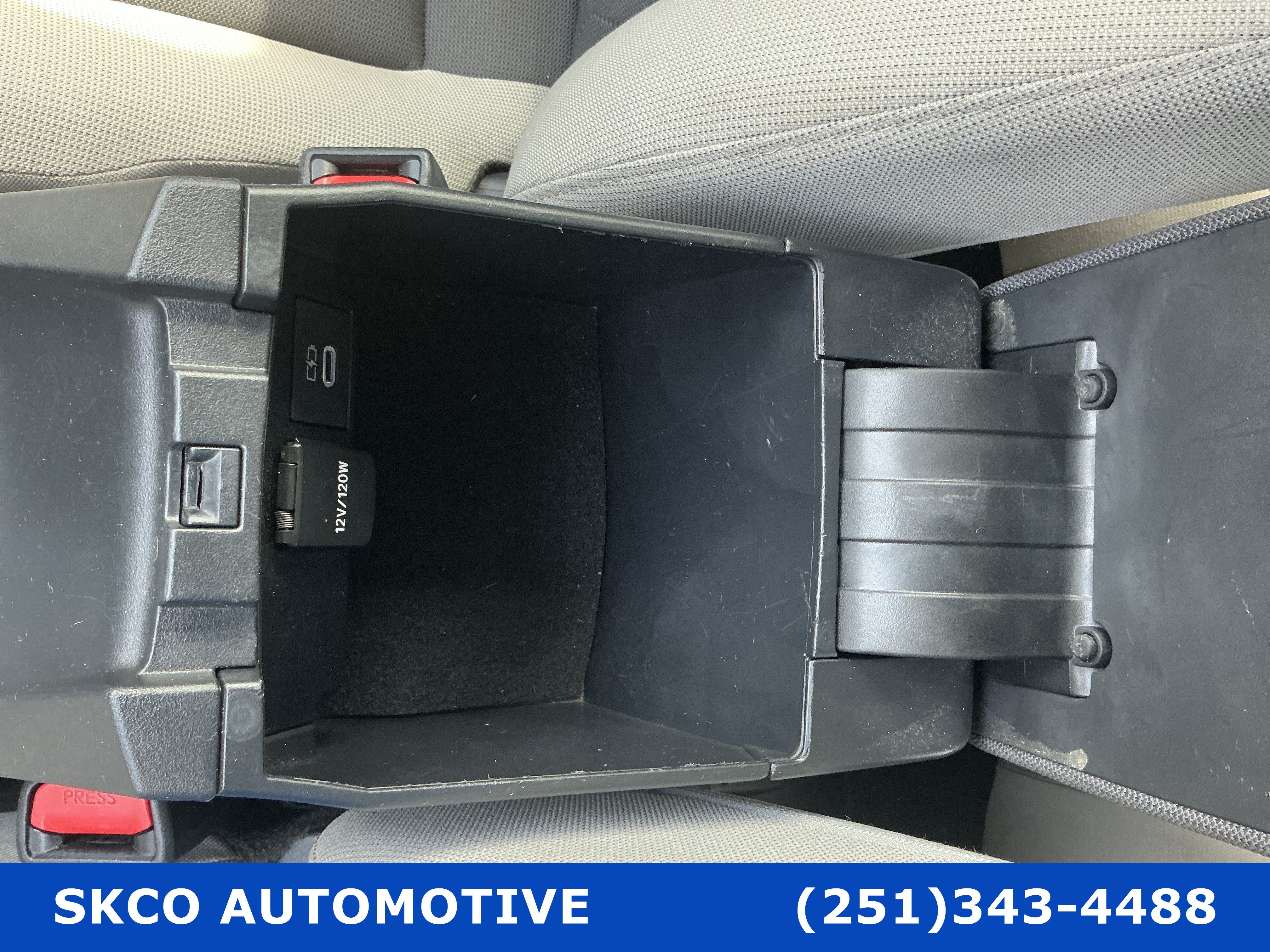 Used 2024 Toyota Corolla LE FWD image 25