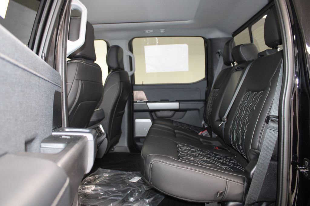 New 2026 Ford F250 Lariat w/ Black Appearance Package AWD/4WD image 28