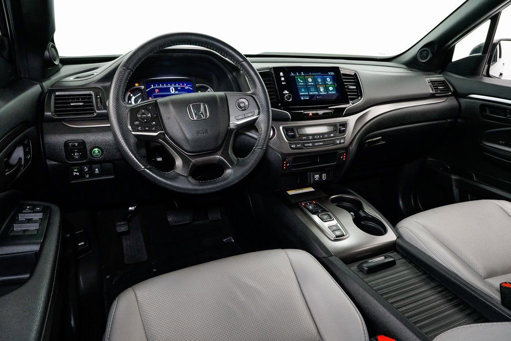 Used 2023 Honda Passport EX-L image 6