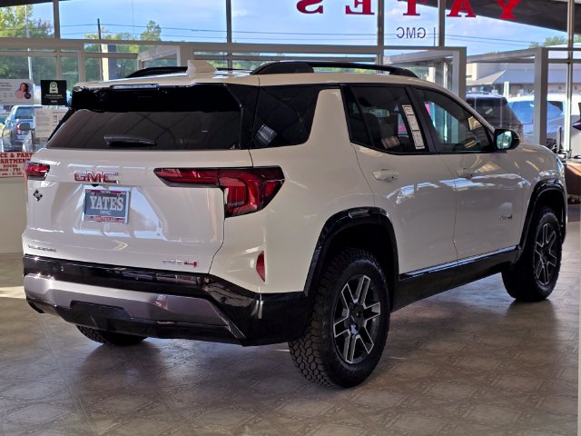 New 2027 GMC Terrain AT4 AWD/4WD image 3
