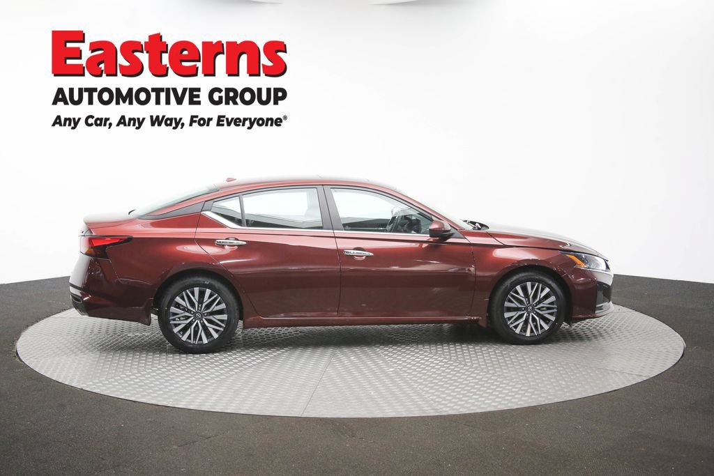 Used 2023 Nissan Altima 2.5 SV w/ SV Premium Package FWD image 49