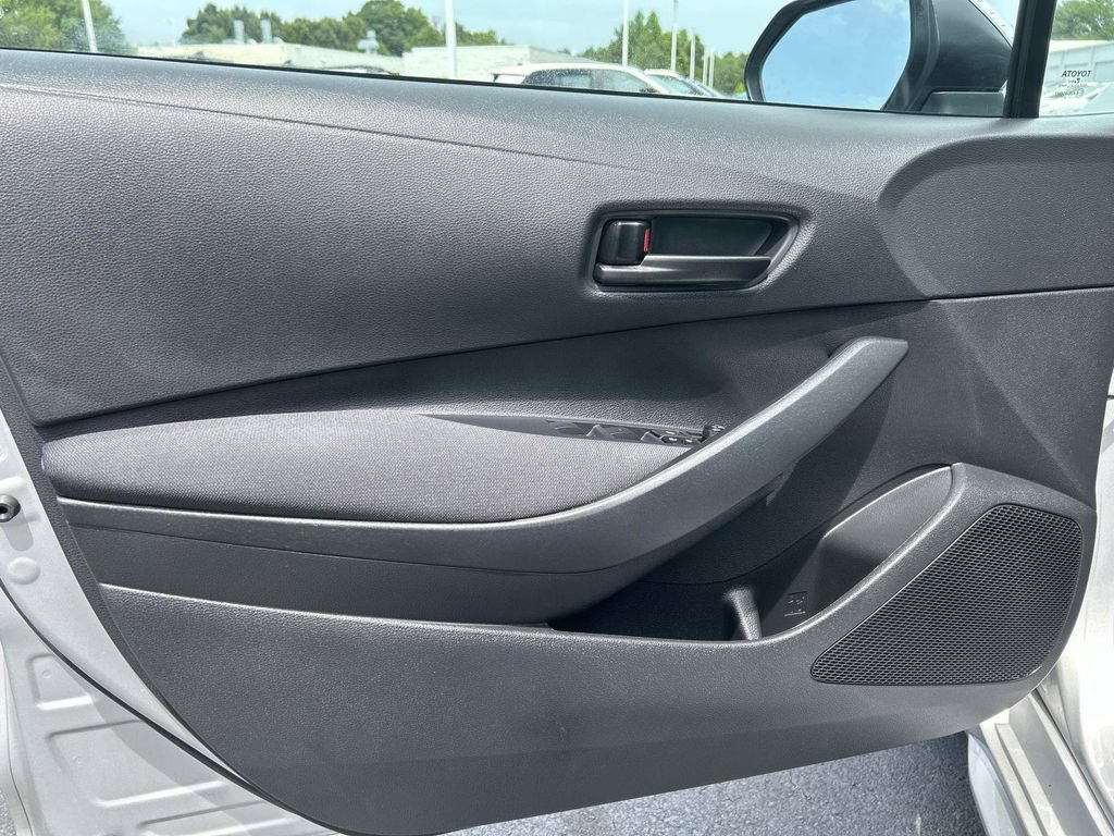 Used 2023 Toyota Corolla LE FWD image 19