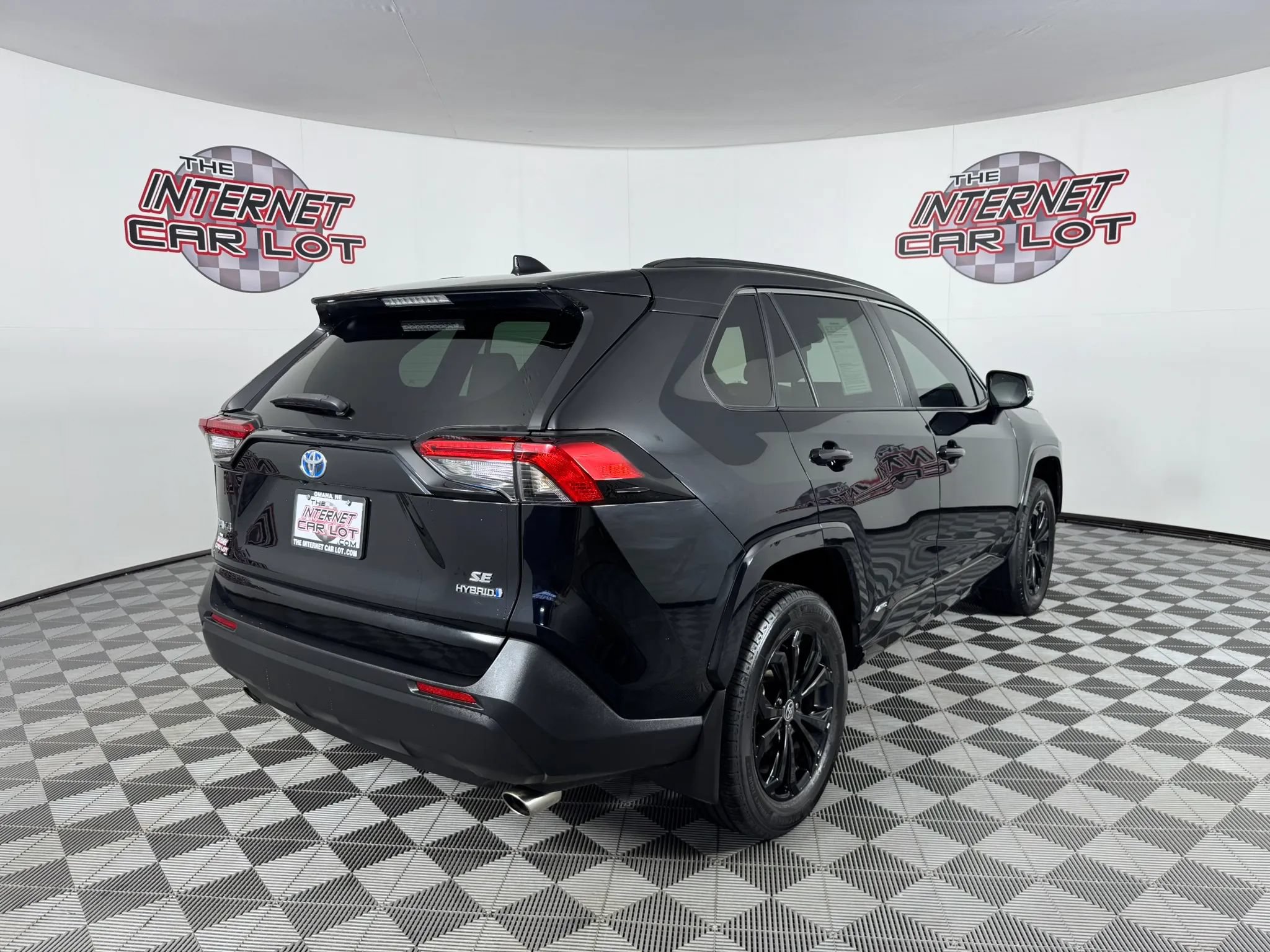 Used 2022 Toyota RAV4 SE AWD/4WD image 7