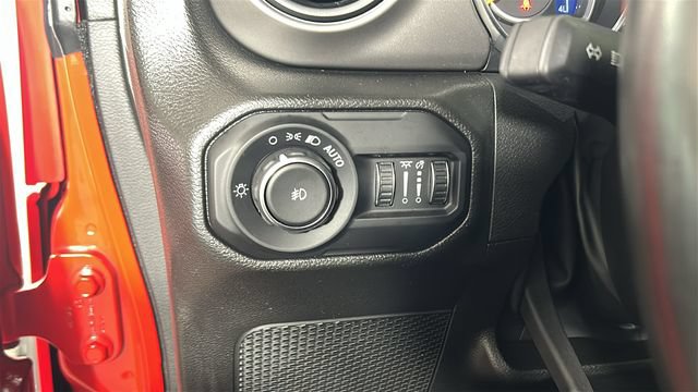 Used 2022 Jeep Wrangler Unlimited Sport AWD/4WD image 19