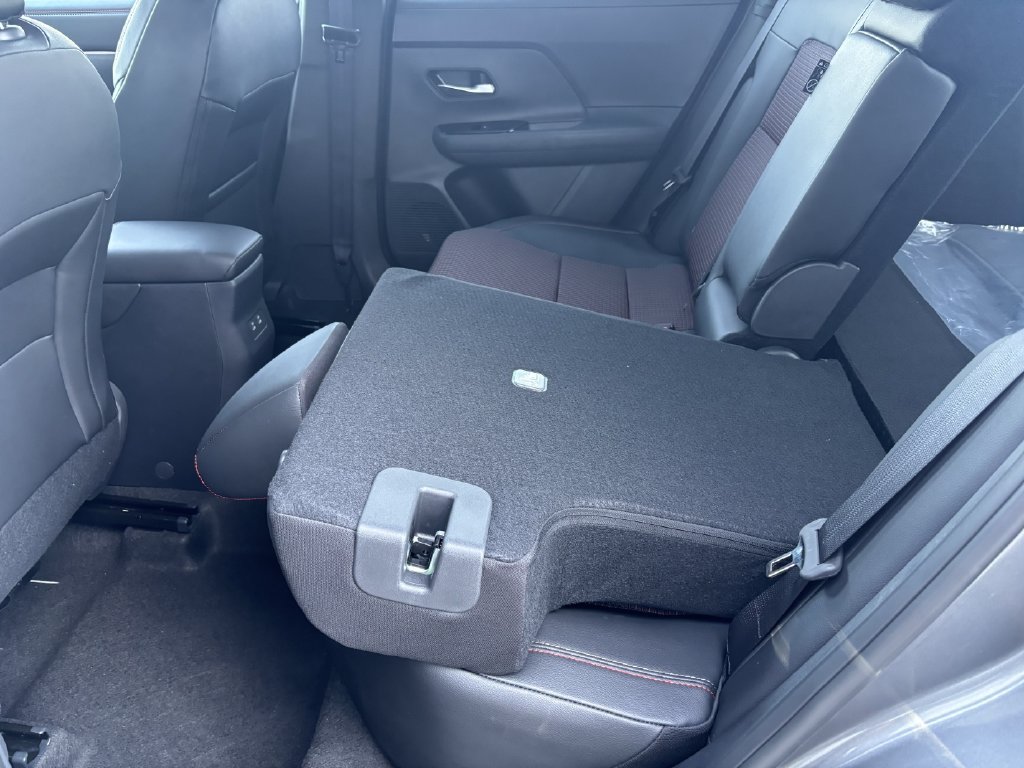 New 2027 Nissan Kicks SR AWD/4WD image 24