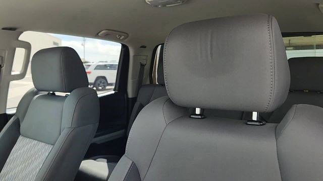 Used 2018 Toyota Tundra SR5 w/ TRD Off Road Package AWD/4WD image 9