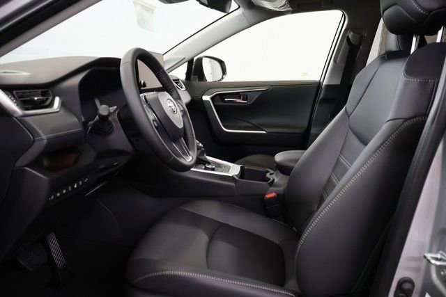 New 2025 Toyota RAV4 Limited image 9