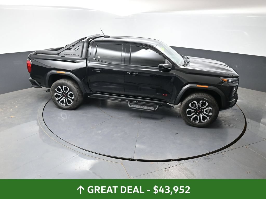 Used 2025 GMC Canyon AT4 w/ Nightfall Edition AWD/4WD image 44
