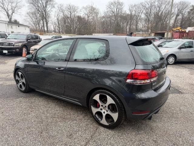 Used 2010 Volkswagen GTI 2-Door image 3
