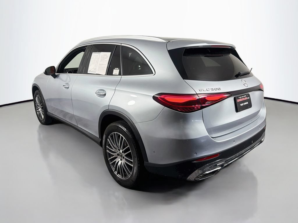 Used 2024 Mercedes-Benz GLC 300 image 7