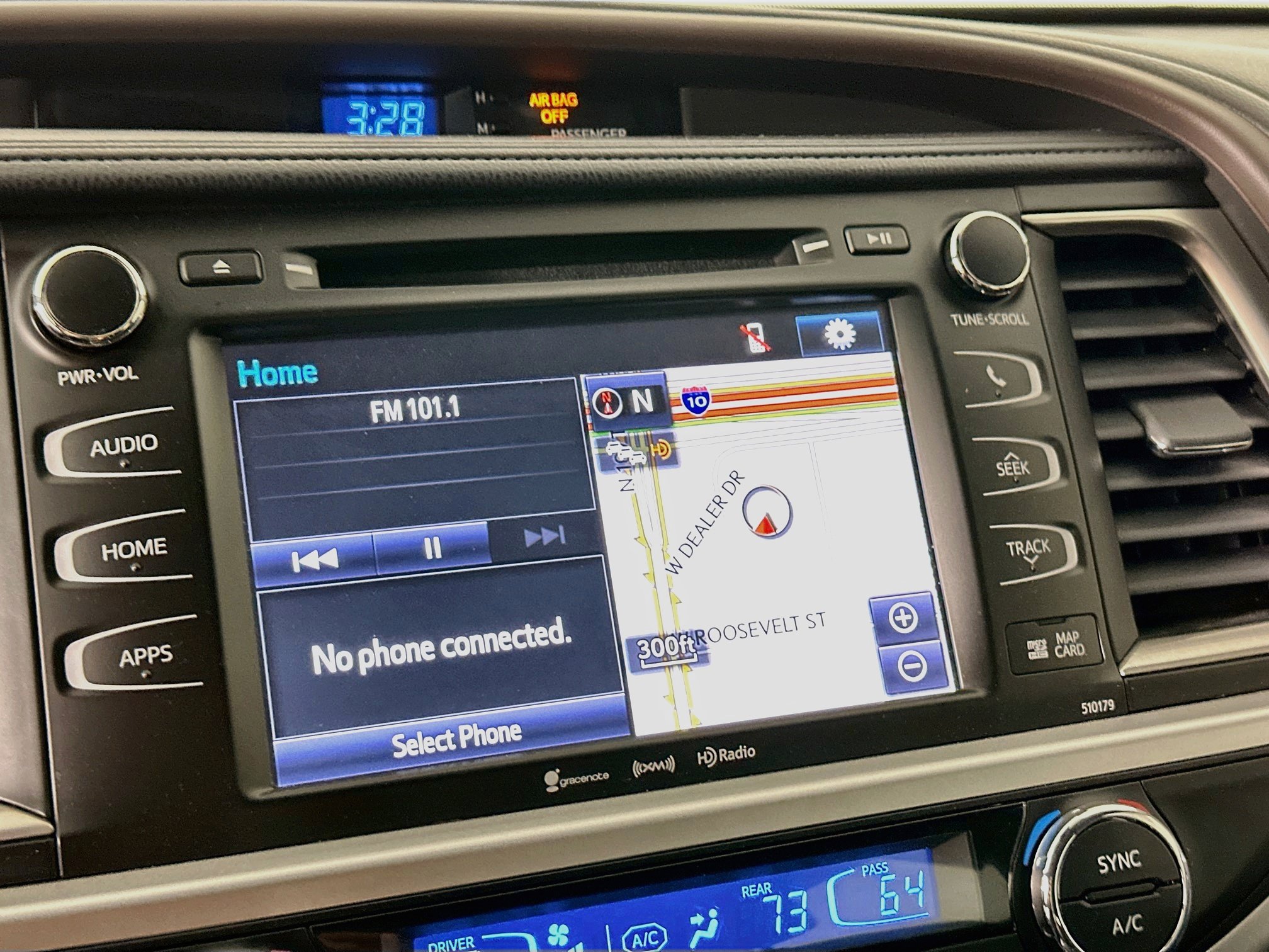 Used 2018 Toyota Highlander XLE AWD/4WD image 21