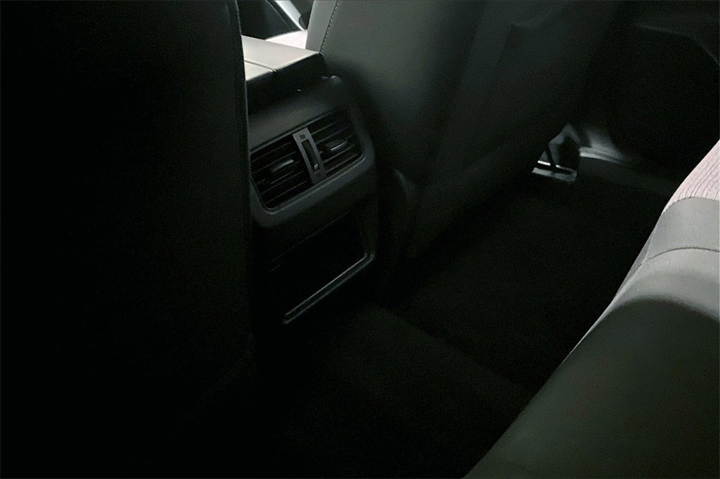 Used 2022 Nissan Rogue S image 10