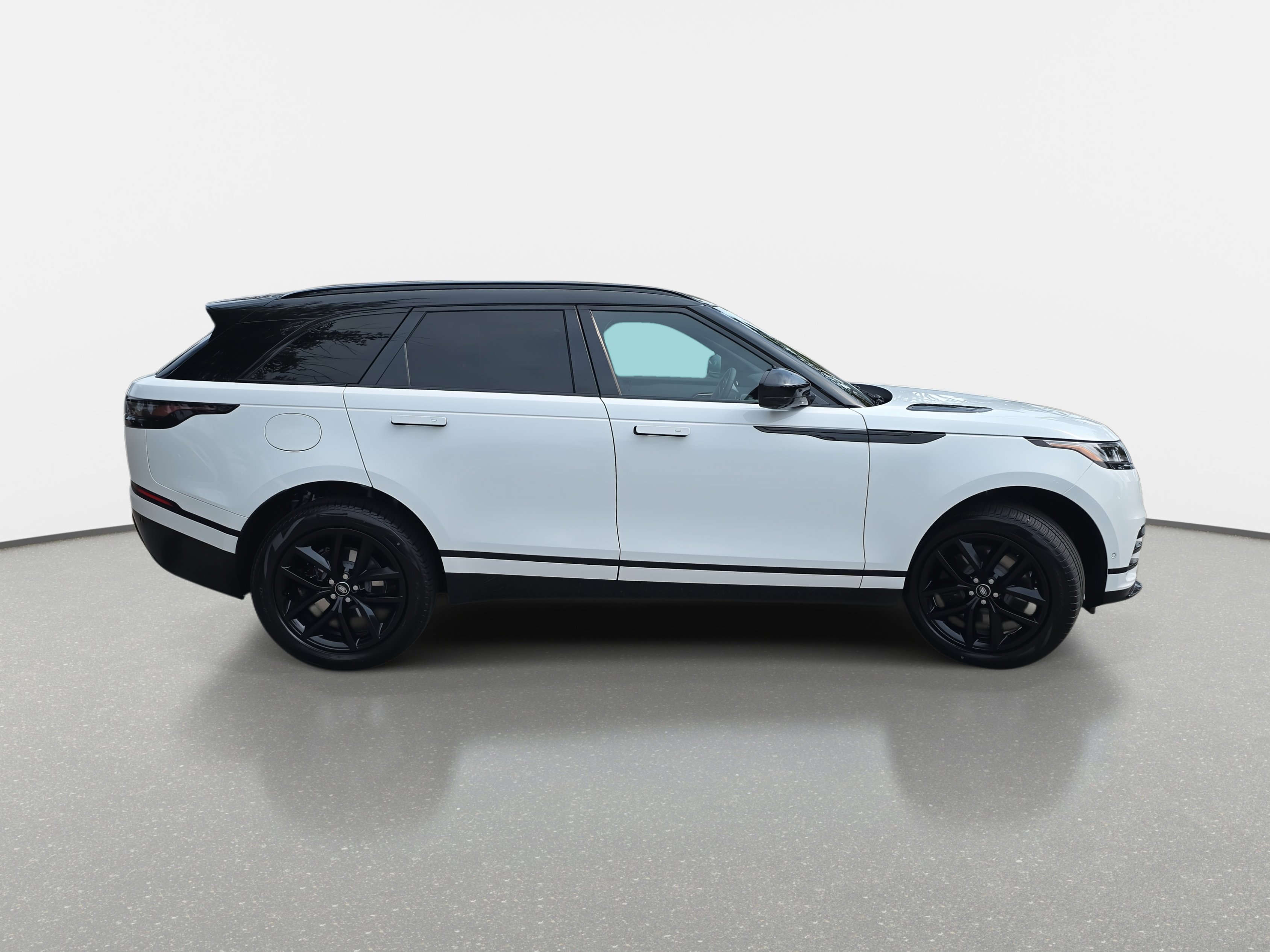 New 2026 Land Rover Range Rover Velar Dynamic SE image 4