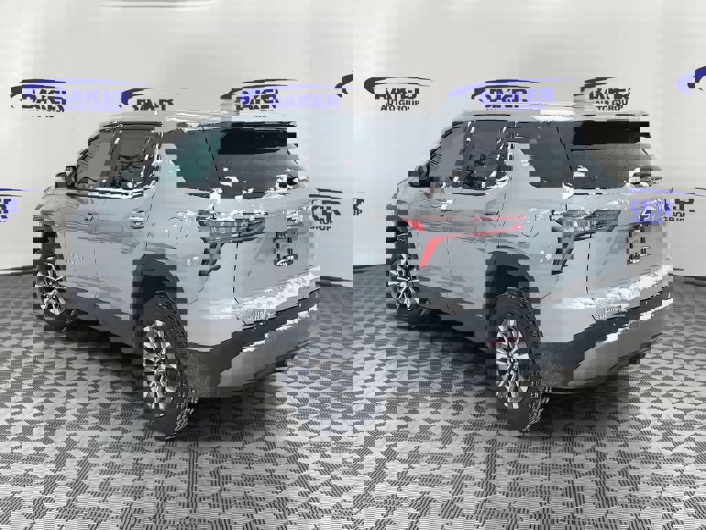 New 2026 Chevrolet Equinox LT image 3