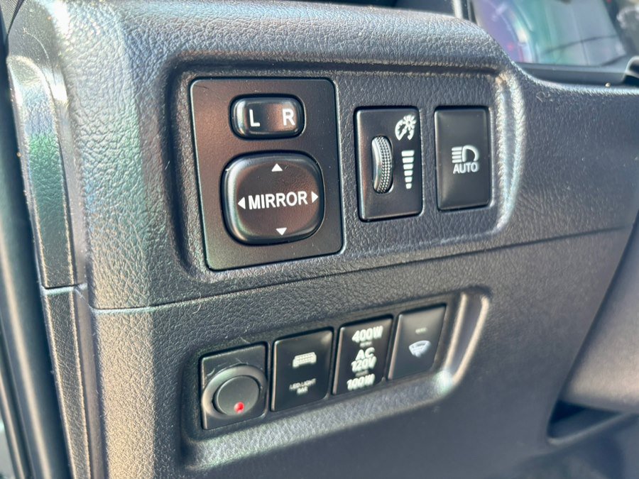 Used 2023 Toyota 4Runner SR5 Premium w/ Moonroof Package AWD/4WD image 26
