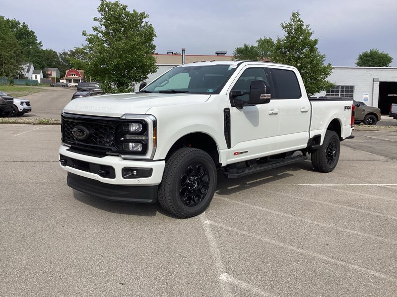 New 2026 Ford F350 Lariat w/ Black Appearance Package AWD/4WD image 3