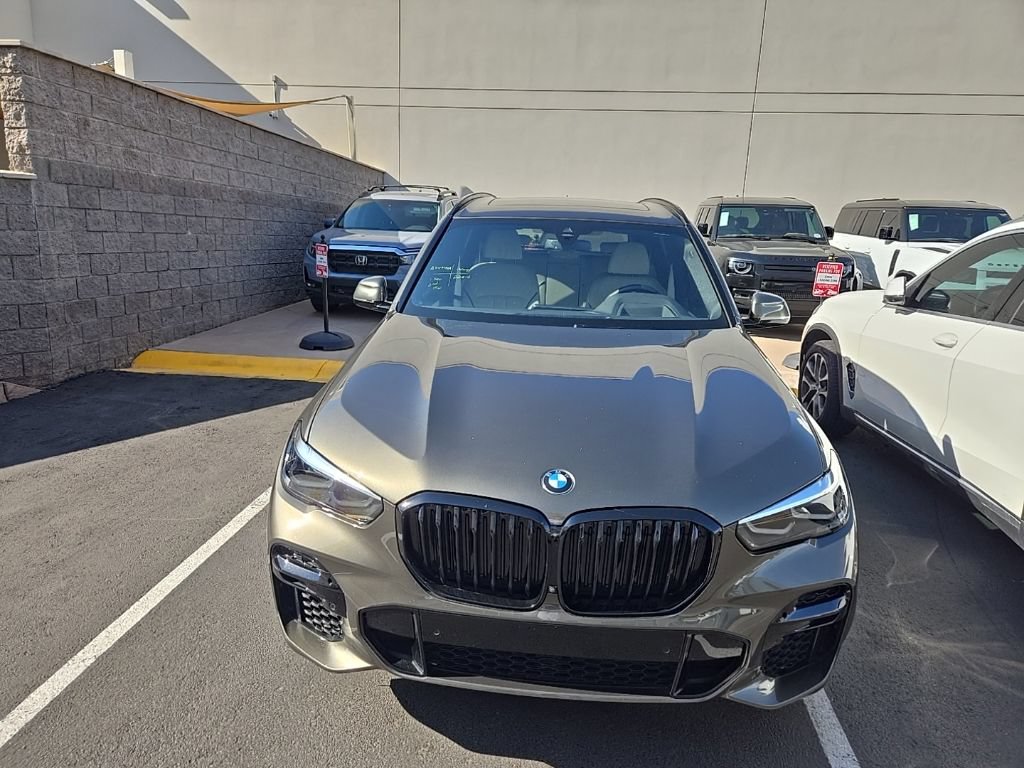 Certified 2023 BMW X5 xDrive40i w/ M Sport Package AWD/4WD image 2