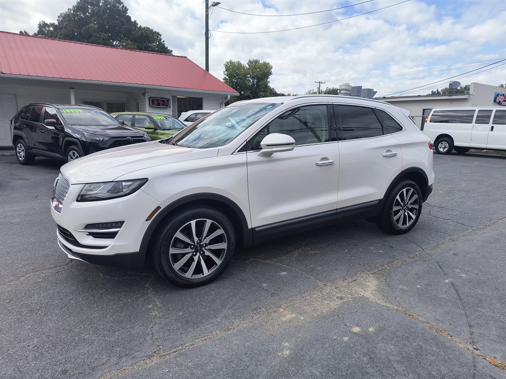 Used 2019 Lincoln MKC Reserve w/ MKC Climate Package image 1