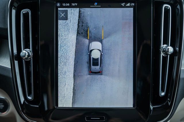 Used 2026 Volvo XC40 B5 Ultra w/ Protection Package Premier image 44