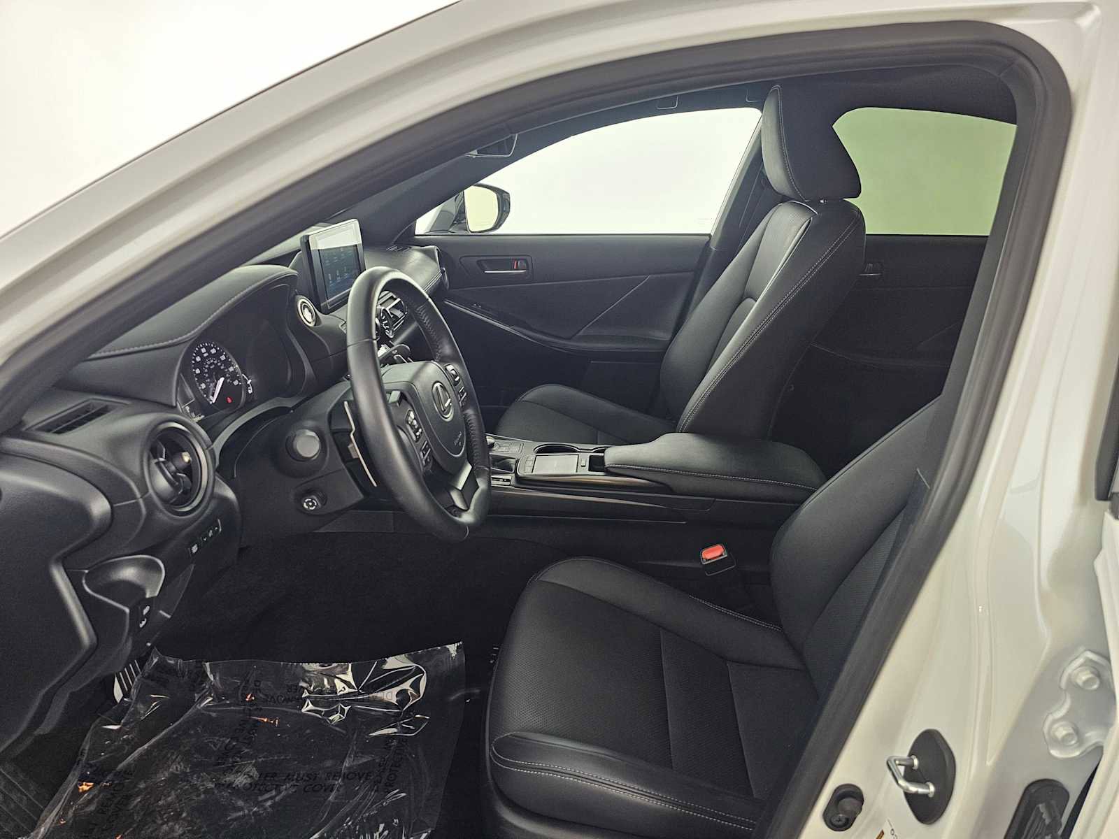 Used 2024 Lexus IS 300 AWD w/ Premium Package image 20