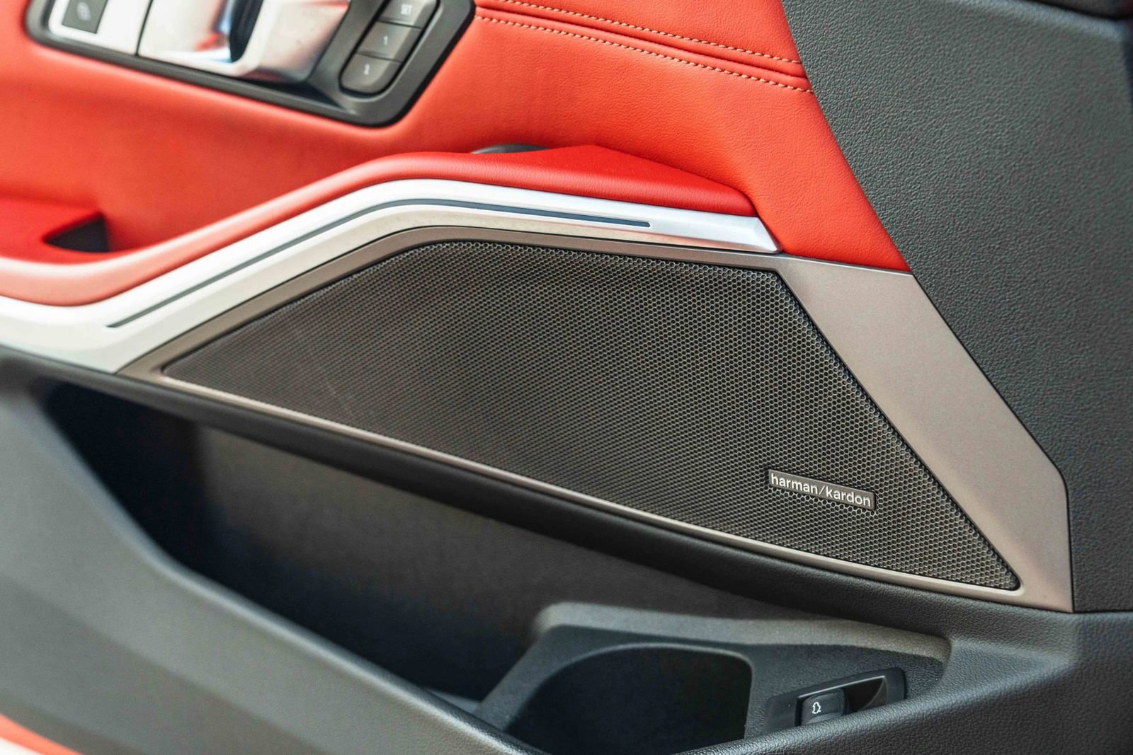 Used 2023 BMW M3 Competition w/ M Carbon Exterior Package image 56