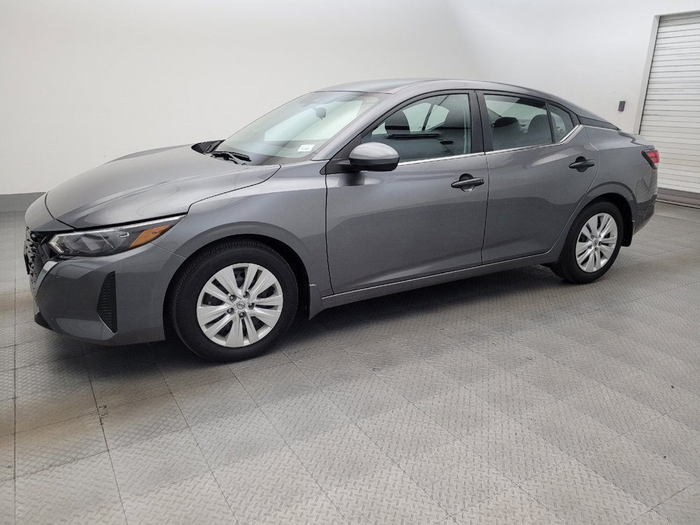 Used 2025 Nissan Sentra S FWD image 2