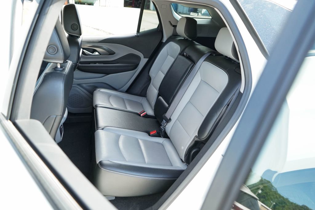 Used 2024 GMC Terrain SLT FWD image 10