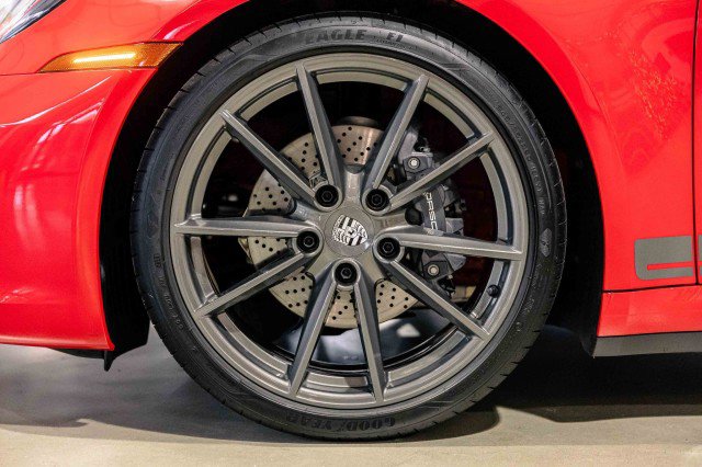 Used 2024 Porsche 911 Carrera T image 32