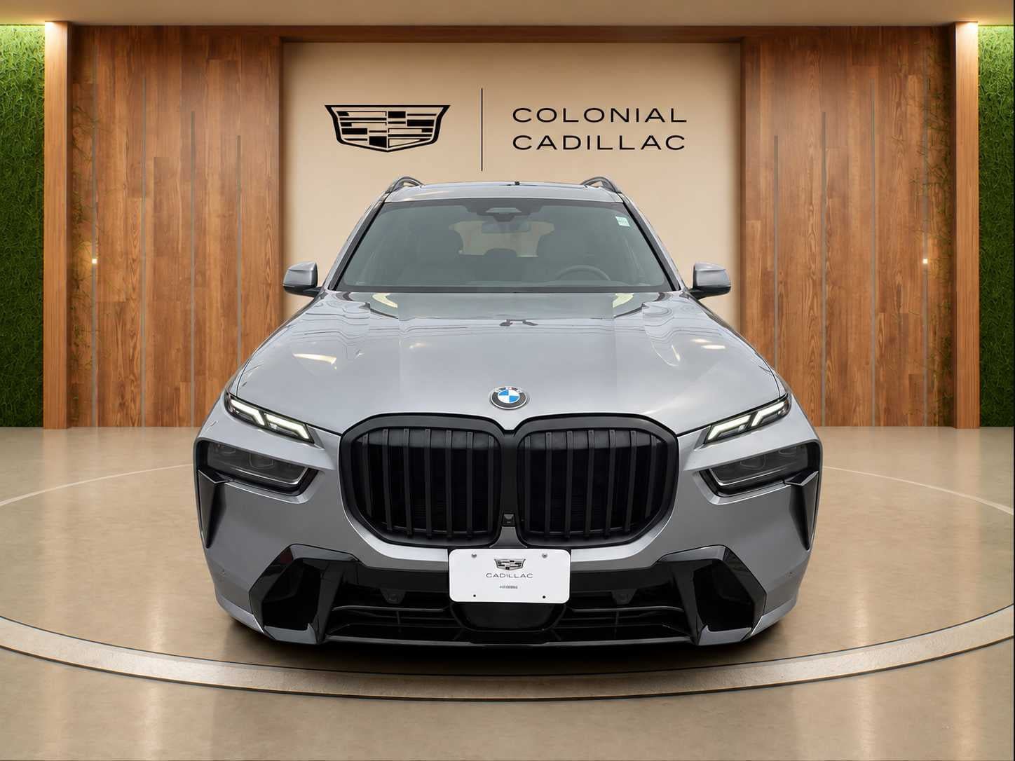 Used 2024 BMW X7 xDrive40i w/ Executive Package AWD/4WD image 2