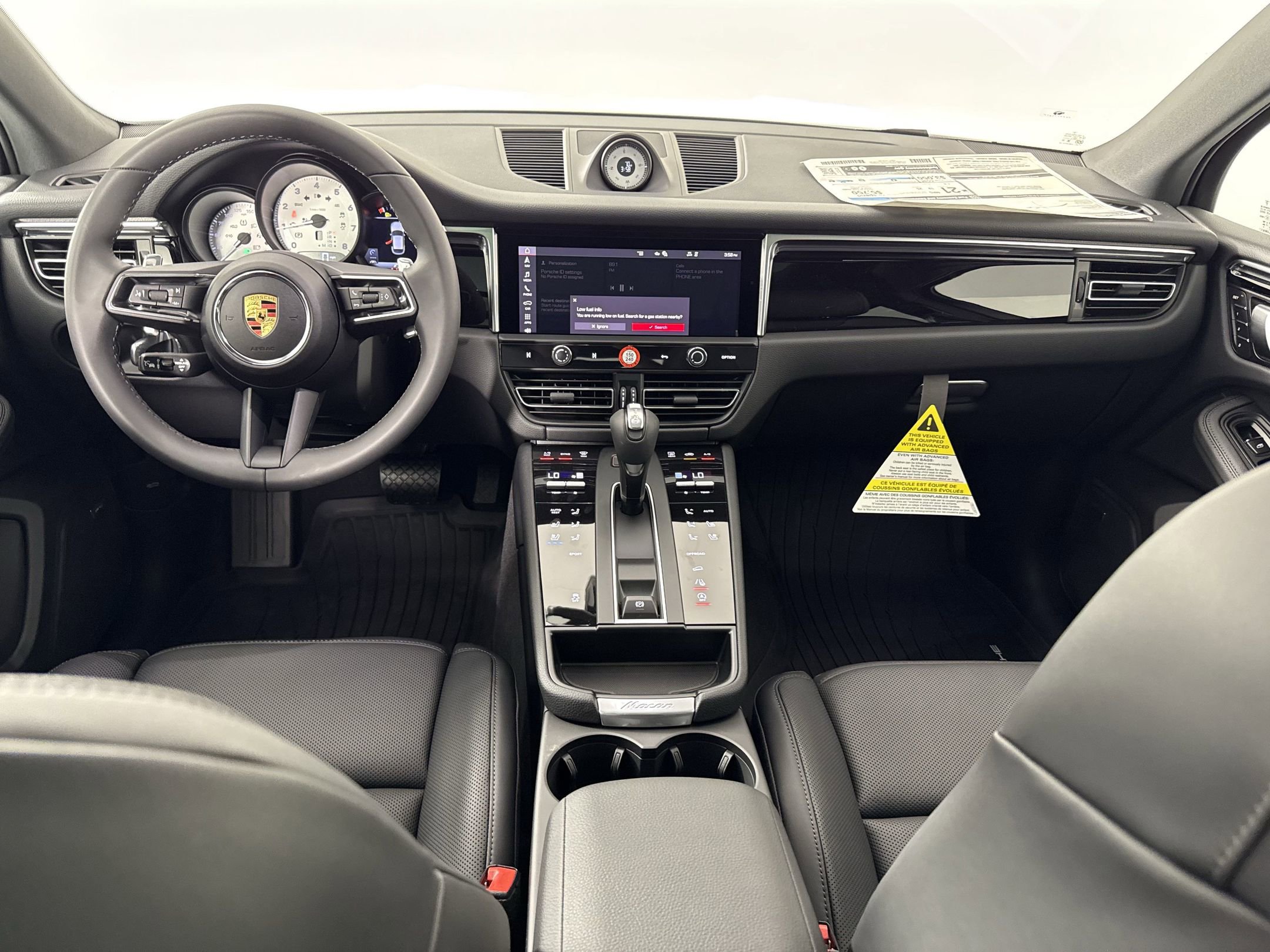 New 2025 Porsche Macan image 18