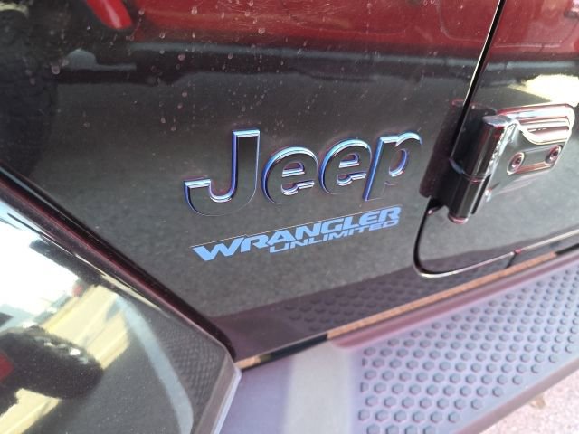 Used 2021 Jeep Wrangler Unlimited Sahara image 10