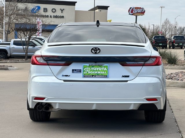 New 2026 Toyota Camry Hybrid FWD image 4