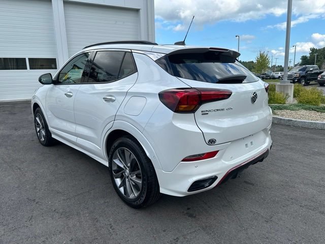 Used 2020 Buick Encore GX Essence w/ Experience Buick Package AWD/4WD image 3