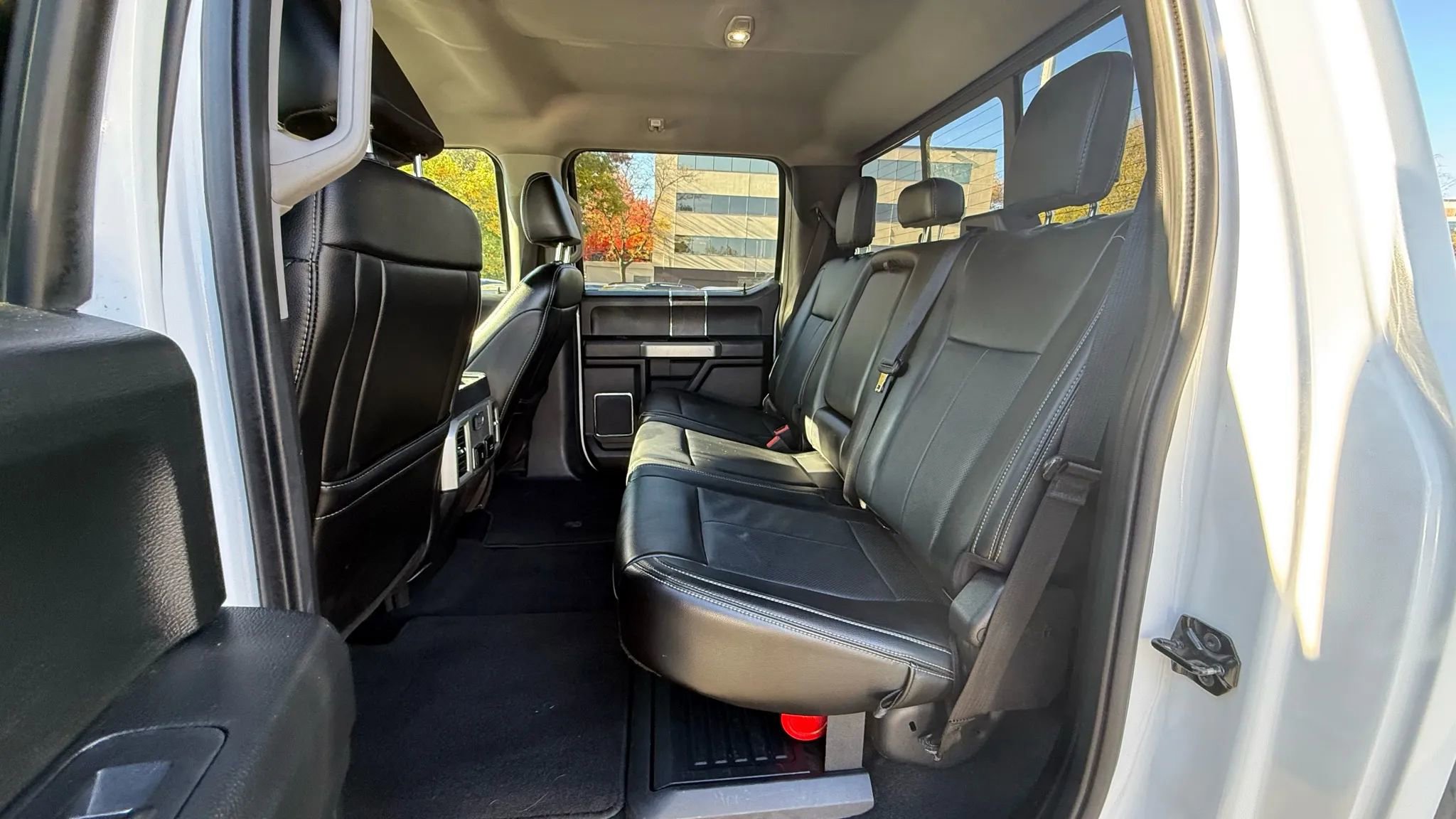 Used 2021 Ford F250 Lariat image 27