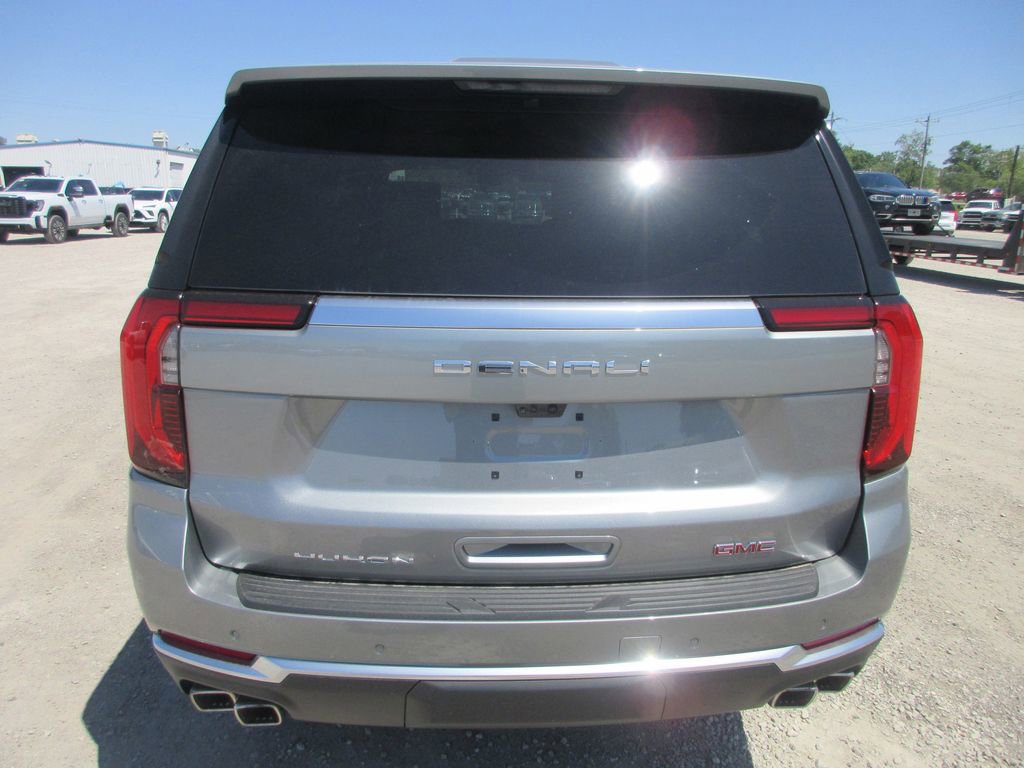 New 2026 GMC Yukon XL Denali w/ Denali Reserve Package AWD/4WD image 5