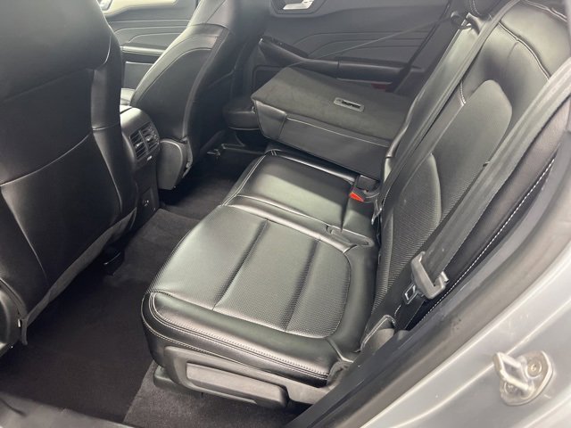 Used 2022 Ford Escape SEL image 11