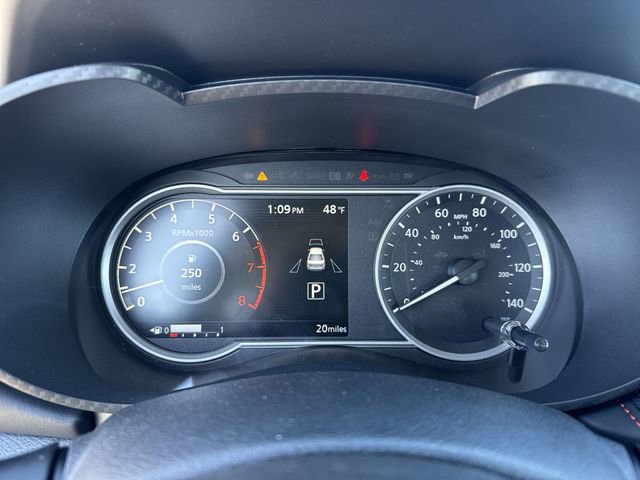 New 2025 Nissan Versa SR w/ Trunk Package FWD image 18