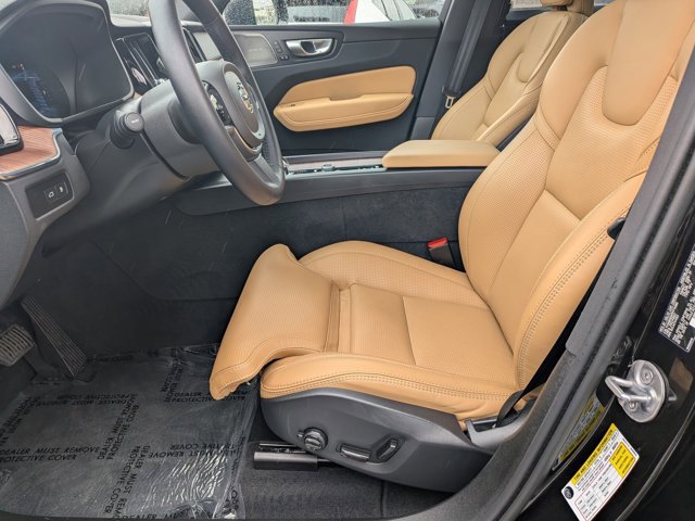 Used 2024 Volvo XC60 T8 Ultimate w/ Protection Package Premier image 18