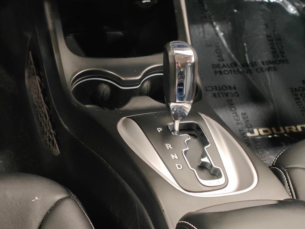 Used 2013 Dodge Journey Crew w/ Driver Convenience Group FWD image 7