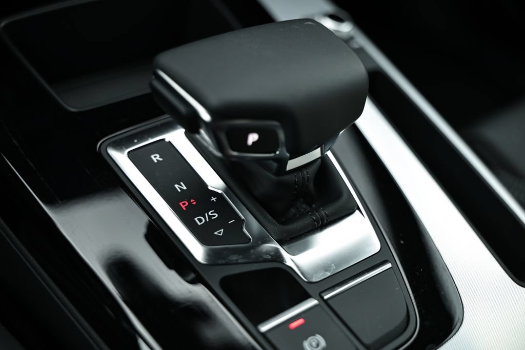 Used 2025 Audi Q5 Premium Plus w/ Premium Plus AWD/4WD image 39