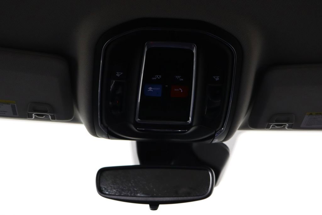 Used 2023 Jeep Grand Cherokee Laredo image 24