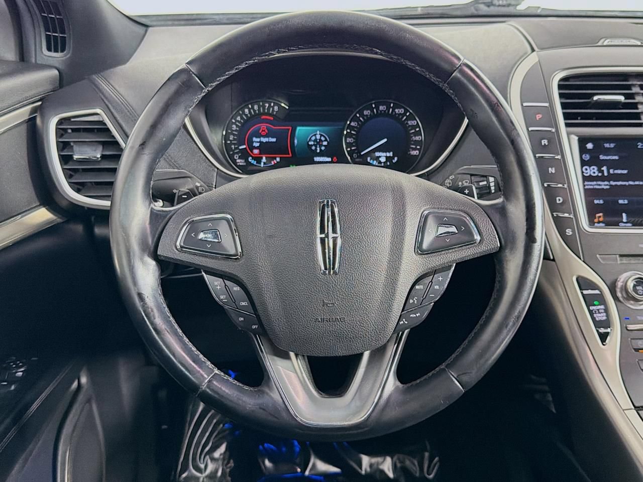 Used 2017 Lincoln MKX Select w/ MKX Climate Package AWD/4WD image 14