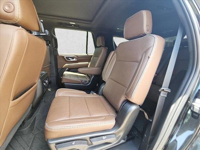 Used 2022 Chevrolet Tahoe High Country AWD/4WD image 18