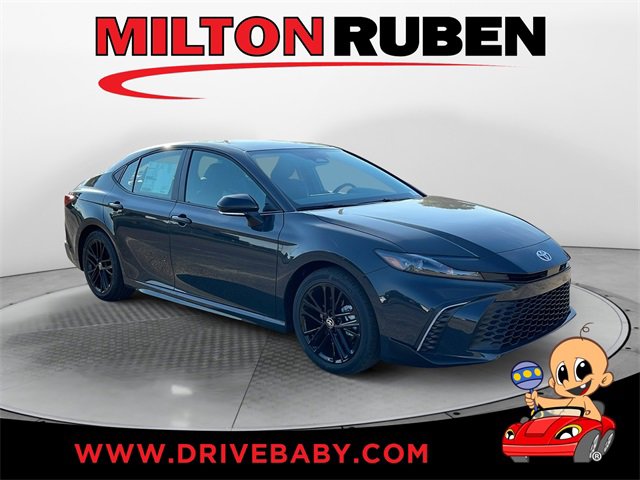 New 2025 Toyota Camry SE w/ Multimedia Upgrade Package