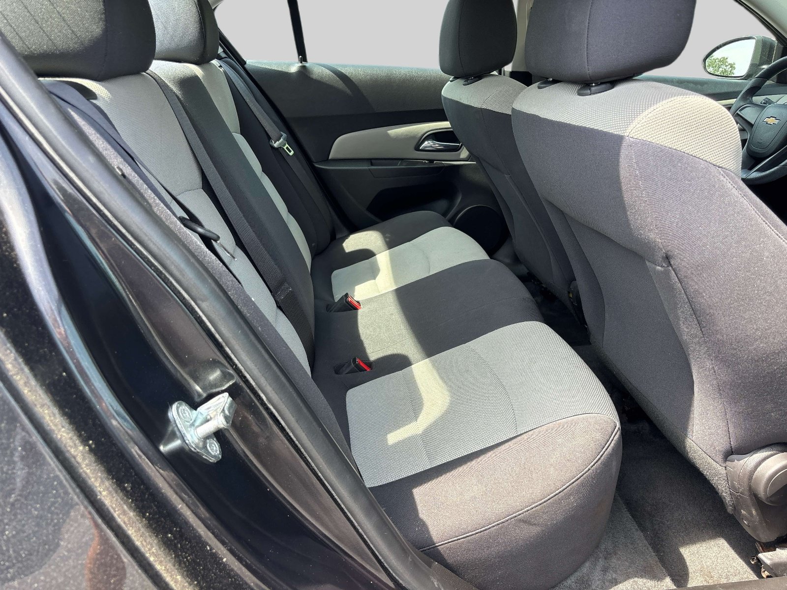 Used 2016 Chevrolet Cruze LS FWD image 12
