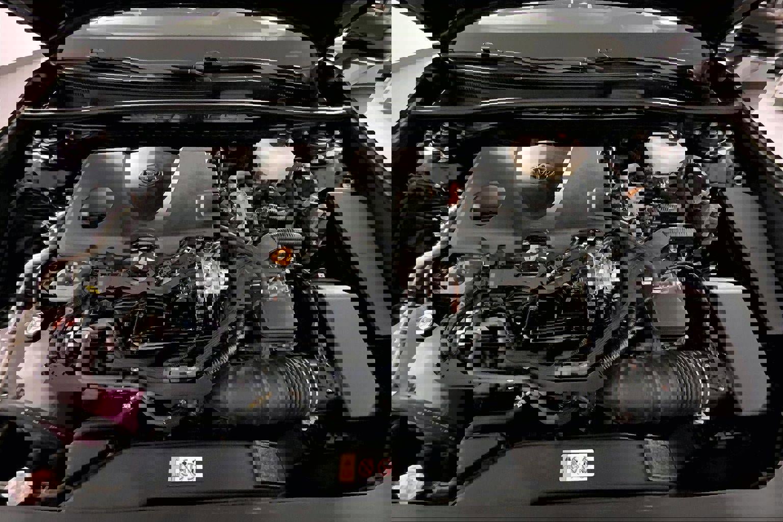 Used 2025 Toyota Camry SE image 10