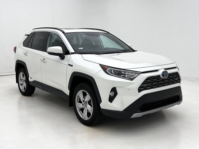 Used 2020 Toyota RAV4 Limited AWD/4WD image 2