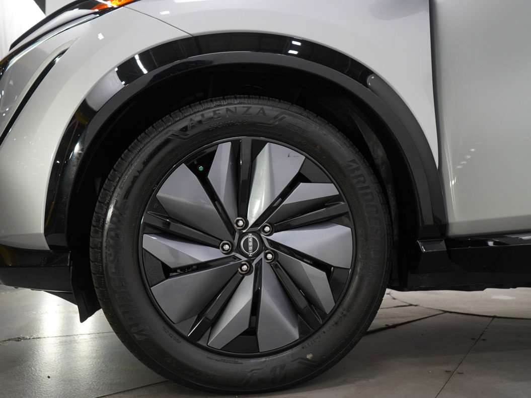 Used 2023 Nissan Ariya AWD image 31