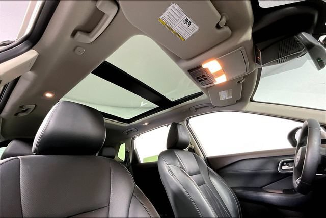 Used 2023 Nissan Rogue Platinum w/ Platinum Premium Package FWD image 24
